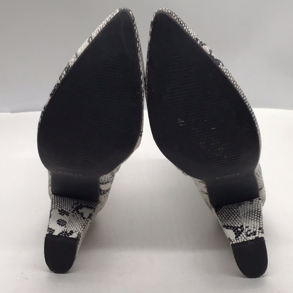 Black & White Faux Snake Skin Pointed Toe Block Heel Ankle Boot - Picture 8 of 9